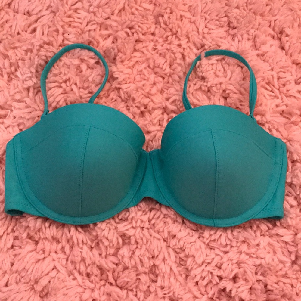OLD NAVY BATHING SUIT TOP